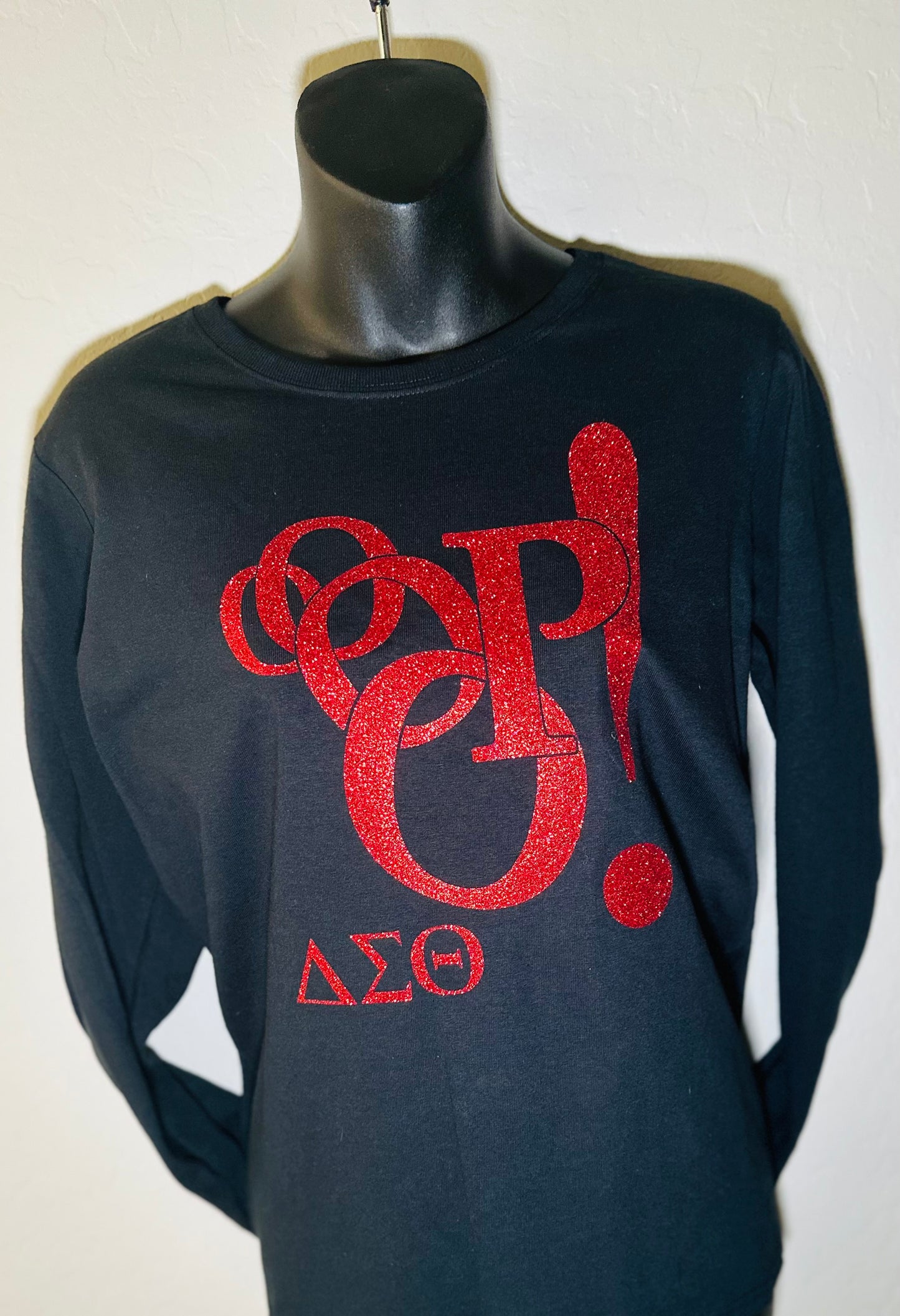 Ooop Black x Red glitter (long sleeve t-shirt)